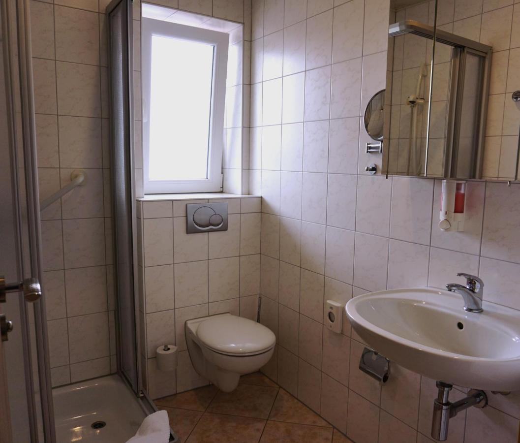 Hotel Pension Julia Norddeich  Esterno foto