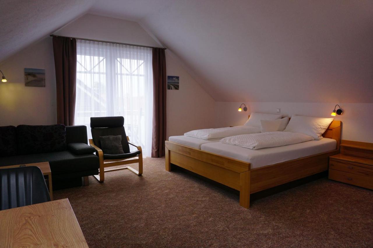 Hotel Pension Julia Norddeich  Esterno foto